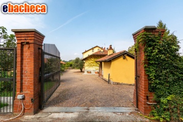 Anteprima Villa a Torino di 600 mq