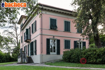 Anteprima Villa in vendita,  Lucca…
